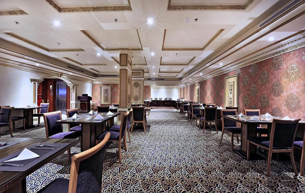 Auris Al Fanar Hotel - Alshatiea Jeddah 3*,